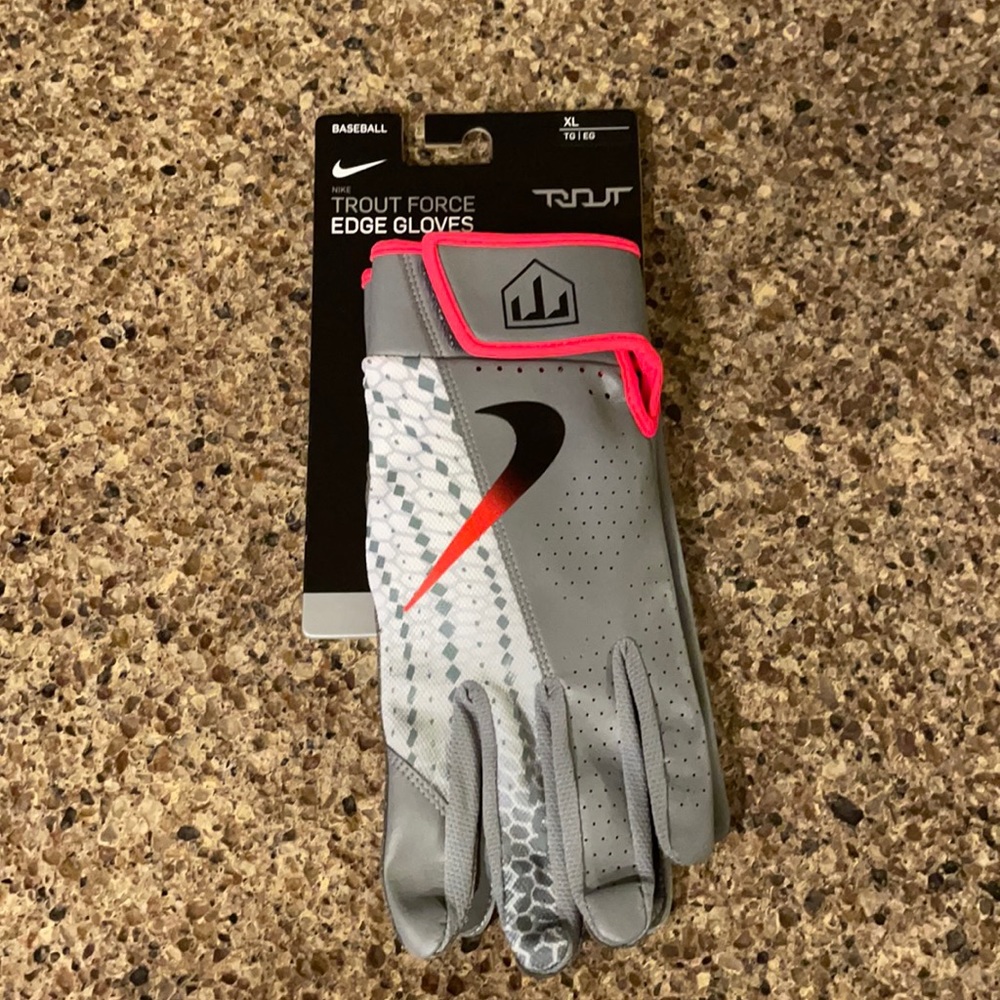 Trout Force Edge Gloves